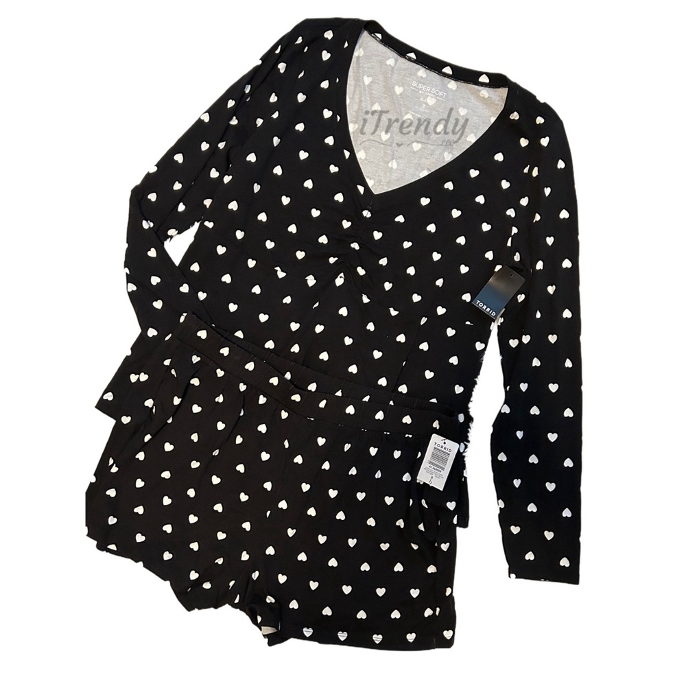 NWT Super Soft by Torrid Curve Long Sleeve & Shorts Set